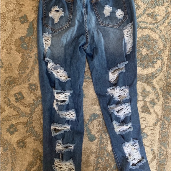 Fashion Nova High Waisted Distressed Jeans SIZE 1 - Picture 2 of 7